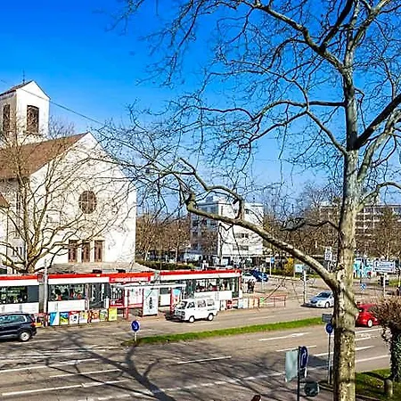 Aparthotel An Der Uniklinik Freiburg im Breisgau